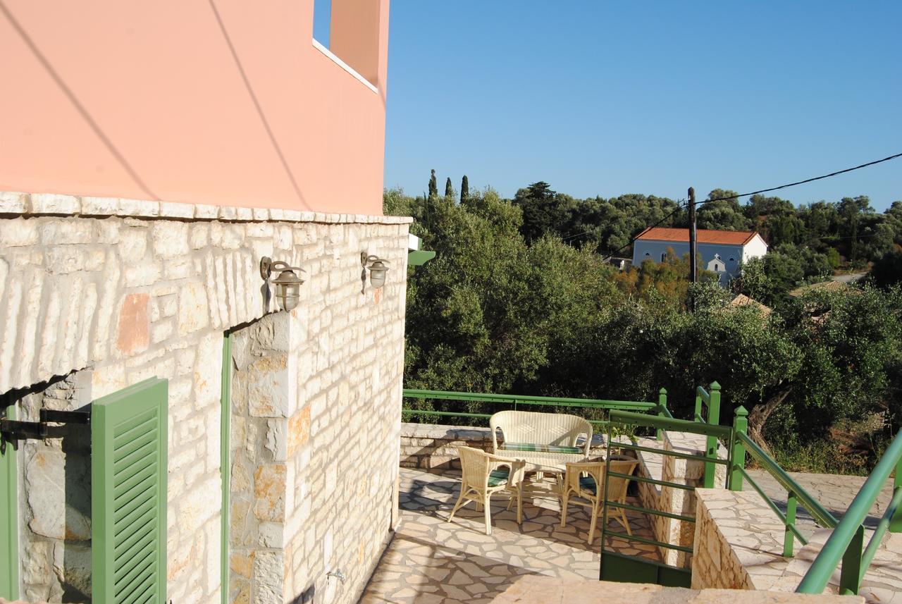 Villa Tati Kastos Exteriör bild